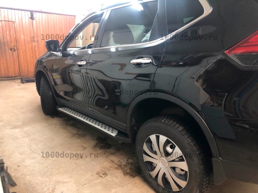 Пороги подножки на Nissan X-Trail T32 2014-н.в. (в стиле BMW) — рисунок 1