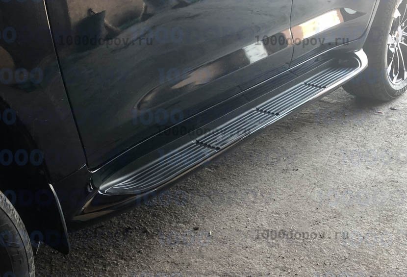 Пороги подножки на Toyota Land Cruiser 200/ Lexus LX570 2007-н.в. с подсветкой — рисунок 22