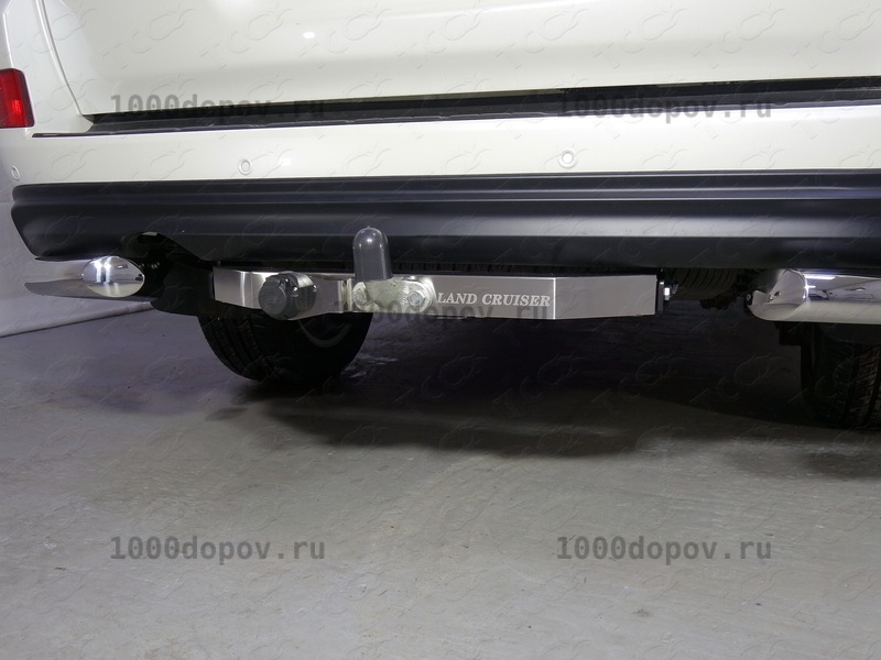 Фаркоп ТСС Тюнинг TCU00096 Toyota Land Cruiser 200 2007-н.в., Executive и Excalibur (алюм. накладка, надпись Land Cruiser) — рисунок 1