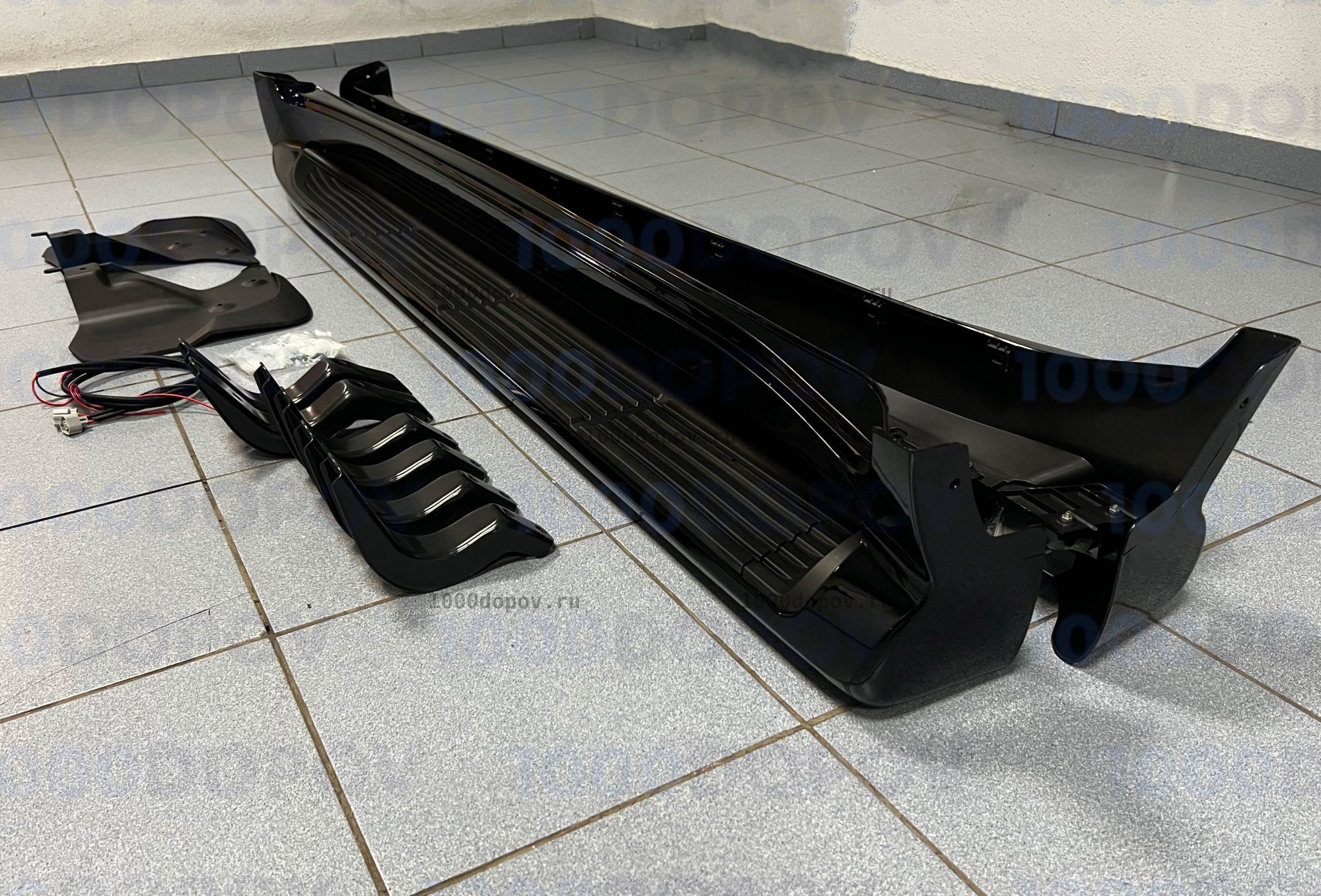 Пороги подножки на Toyota Land Cruiser 200/ Lexus LX570 2007-н.в. с подсветкой — рисунок 6