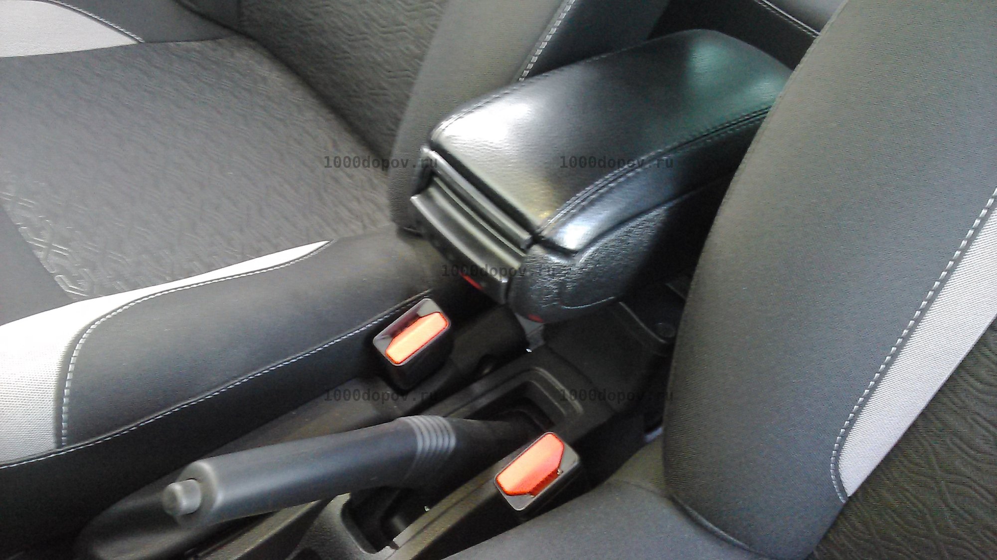 Подлокотник Armrest II Lada X-Ray с 2015 г.в. — рисунок 1