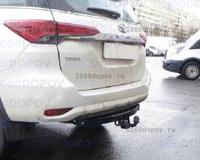 Фаркоп Трейлер 7870 Toyota Fortuner 2017-н.в. кроме "свободные руки" — рисунок 1