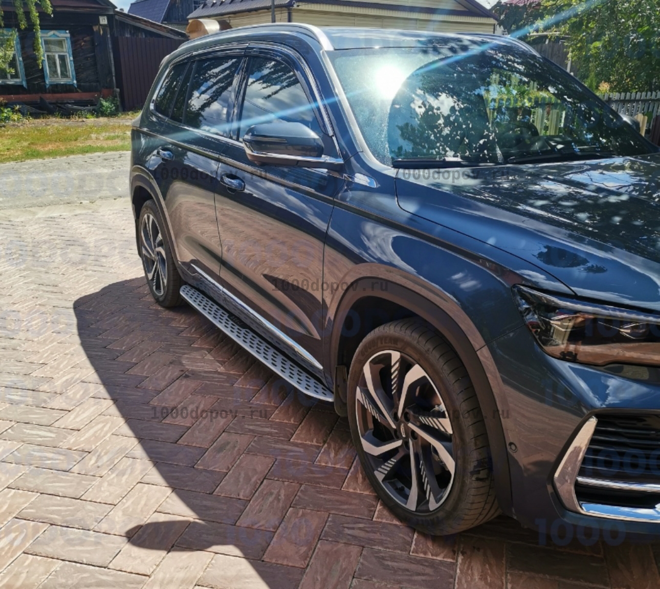 Пороги подножки на Geely Monjaro 2022-н.в. (в стиле BMW) — рисунок 1