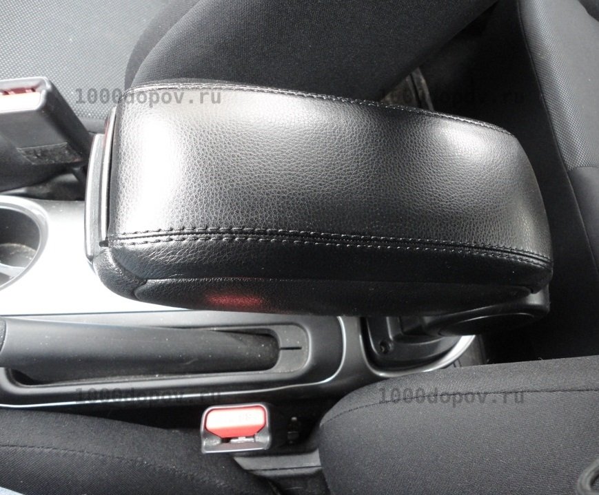 Подлокотник Armrest II Nissan Juke с 2011 г.в. — рисунок 2