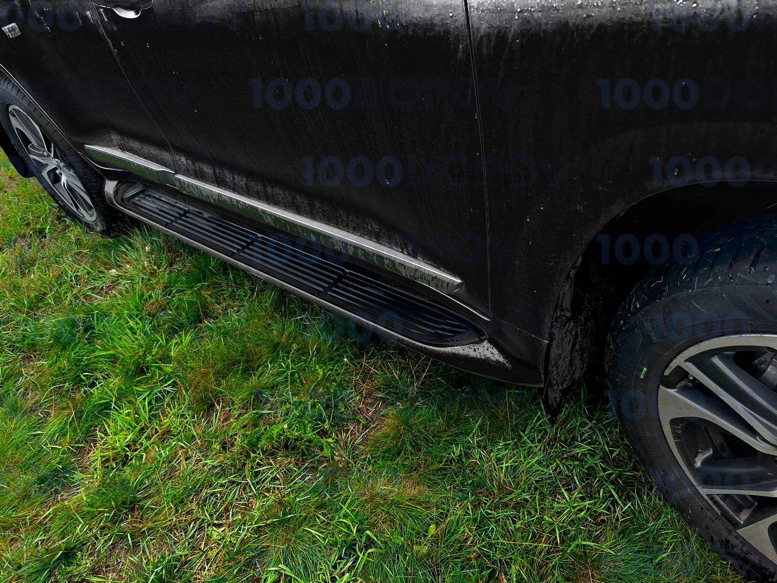 Пороги подножки на Toyota Land Cruiser 200/ Lexus LX570 2007-н.в. с подсветкой — рисунок 4
