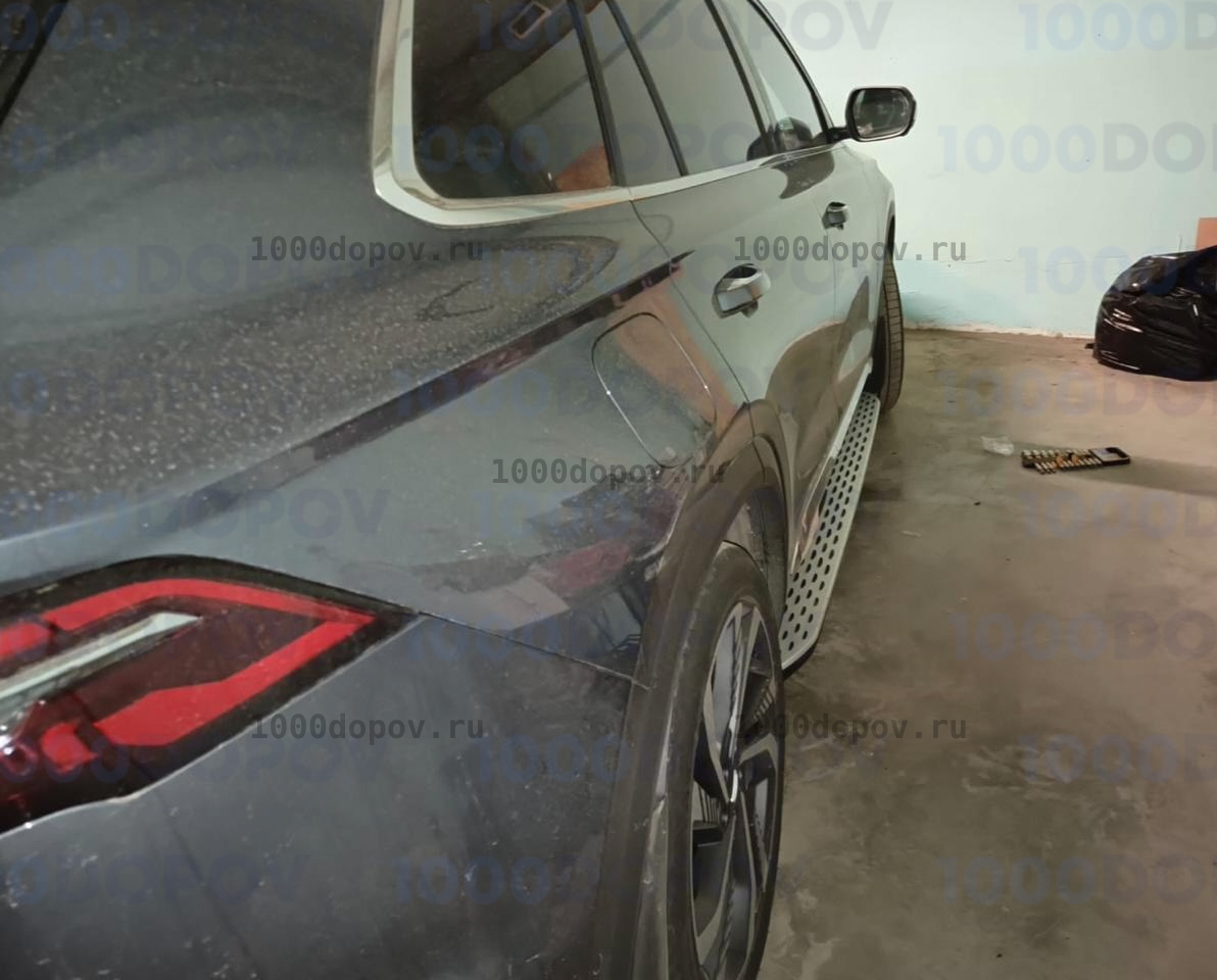 Пороги подножки на Geely Monjaro 2022-н.в. (в стиле BMW) — рисунок 7