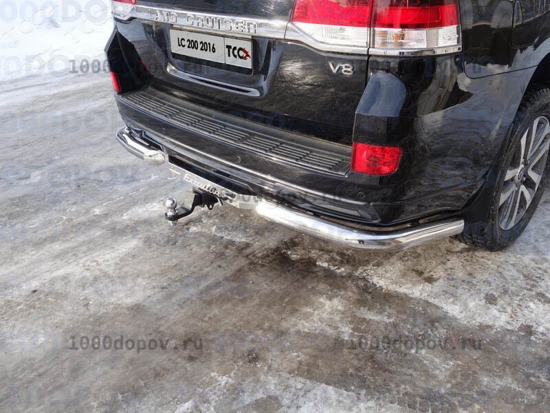 Фаркоп ТСС Тюнинг TCU00047 Toyota Land Cruiser 200 2007-н.в., Executive и Excalibur (алюм. накладка, надпись Land Cruiser) — рисунок 1