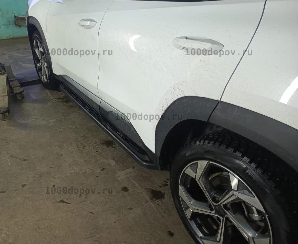 Пороги подножки на Geely Atlas New (Новый) 2024-н.в. — рисунок 30