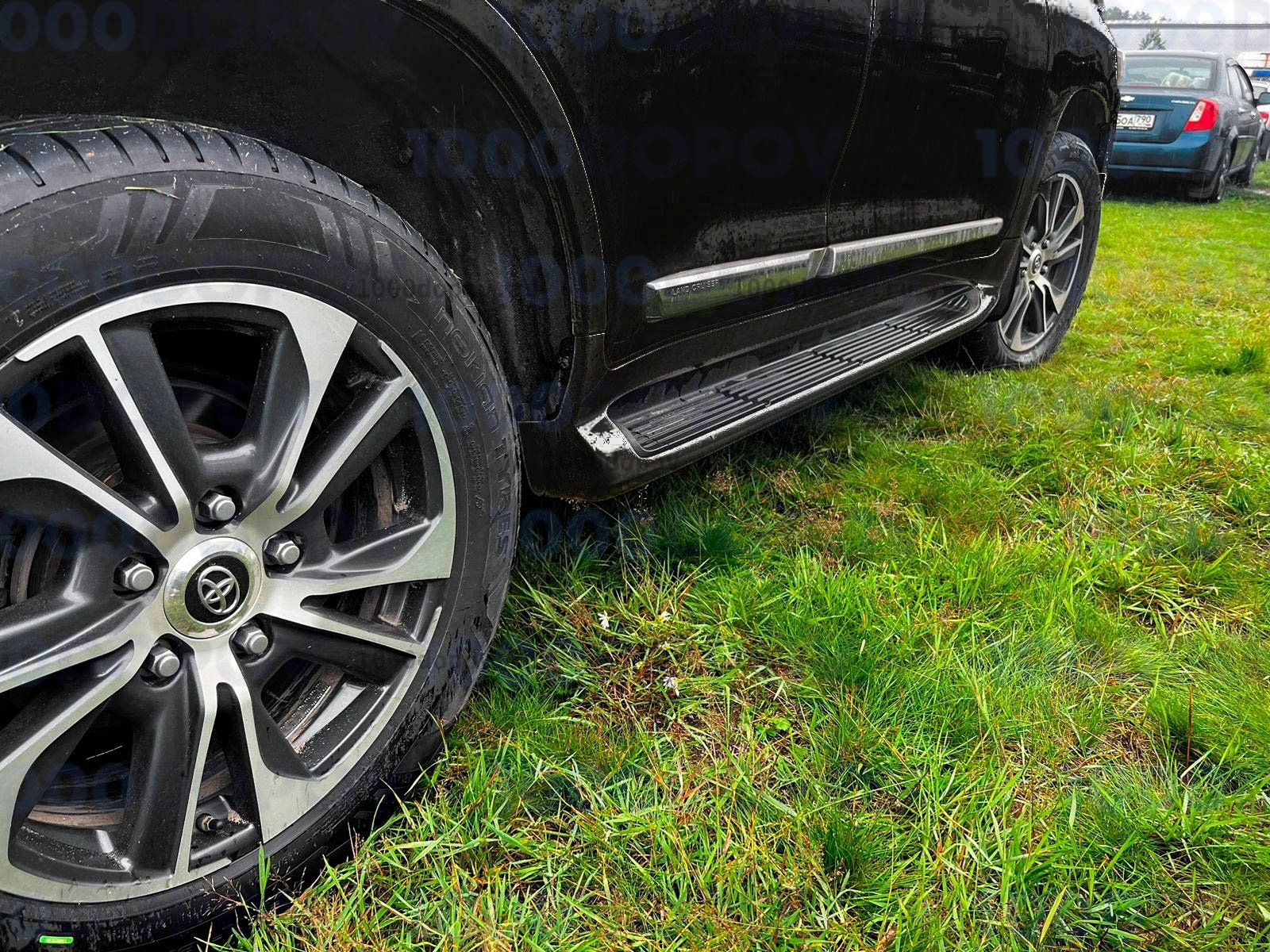 Пороги подножки на Toyota Land Cruiser 200/ Lexus LX570 2007-н.в. с подсветкой — рисунок 5