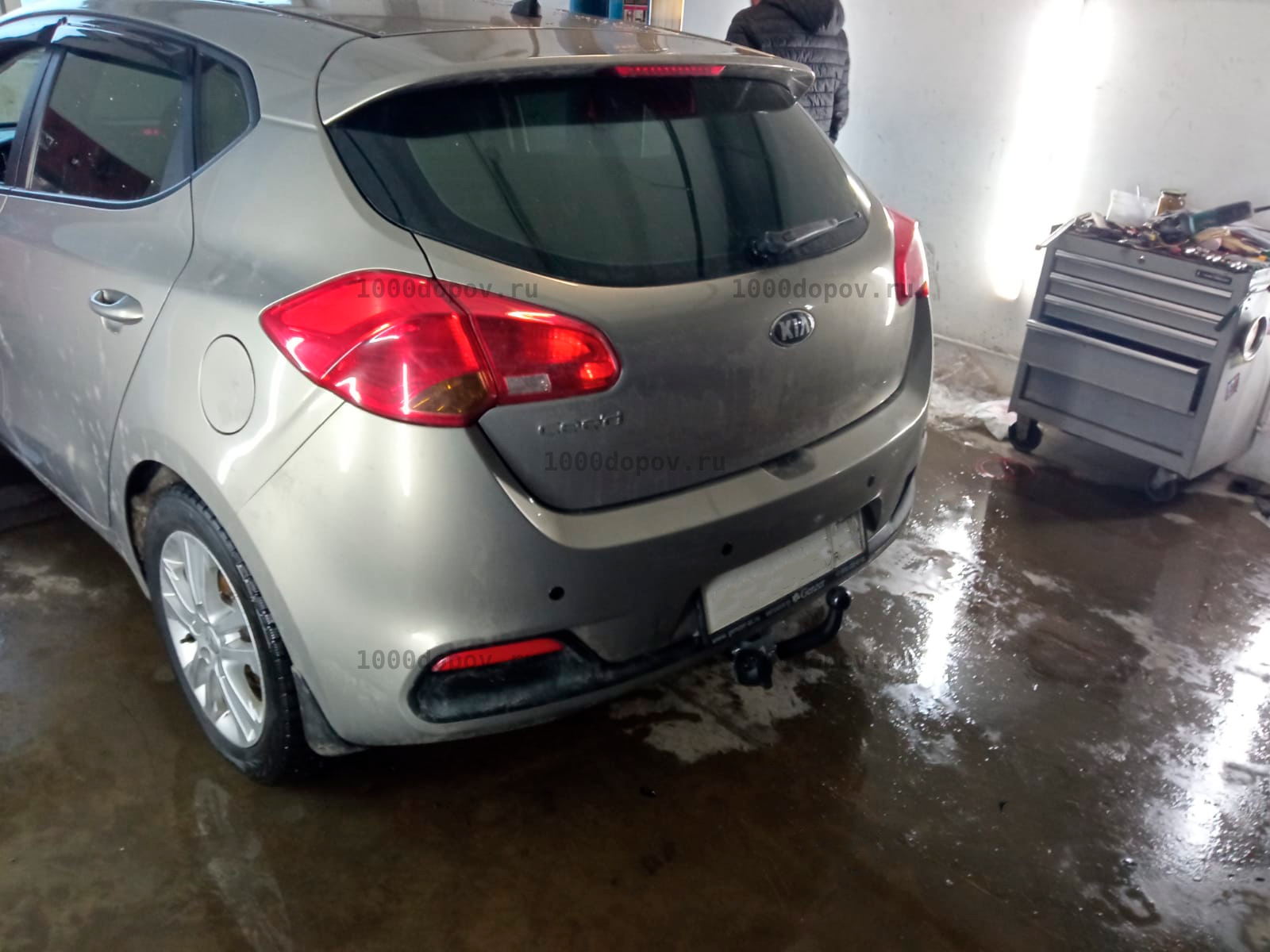 Фаркоп Трейлер 7352 Kia Сeed hb 2012-2018 — рисунок 1